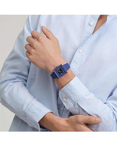 SWATCH Squarely Blacklight Blue Rubber Strap  SO34N700